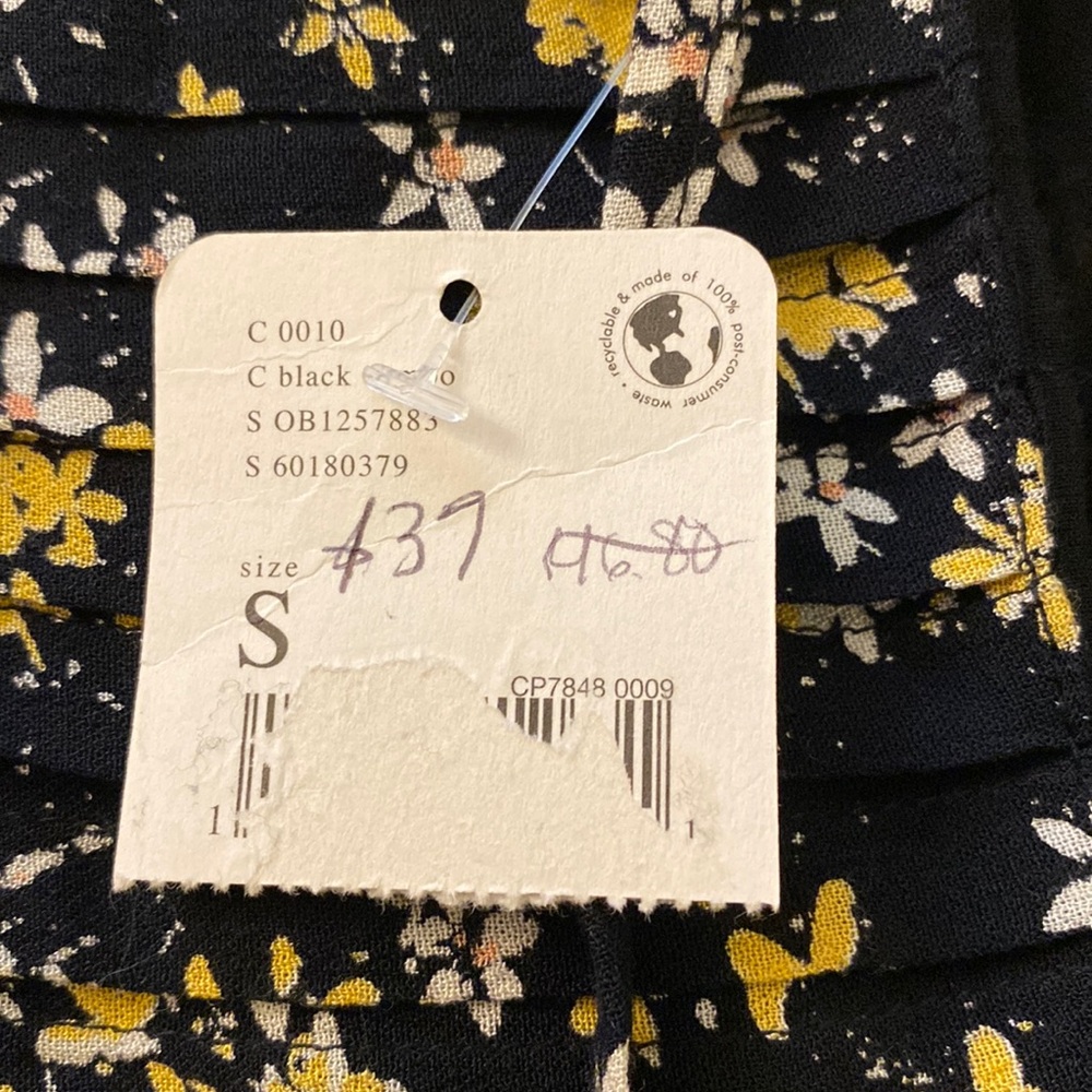 Free People NWT sz small intimately black/yellow floral w puffy sleeves bodysuit - Picture 13 of 13